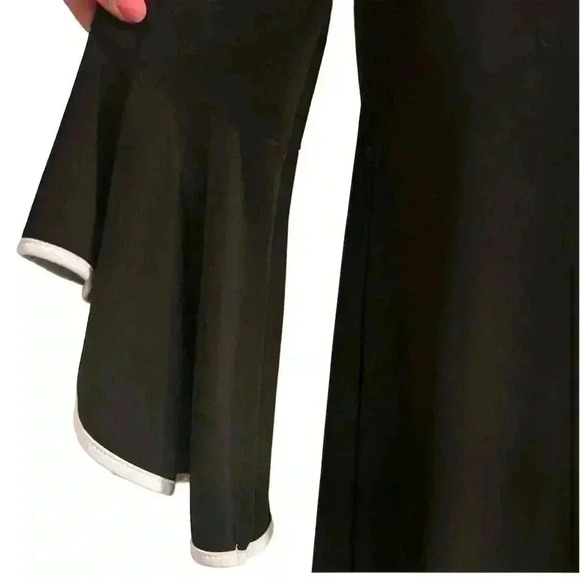 Annalee + Hope Women's Black Bell Sleeve Knee Length Dress Size Medium - Picture 5 of 5